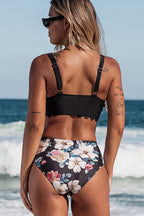 Ocean Chic - Bikini-Set mit Maschenpatchwork und Blumendruck