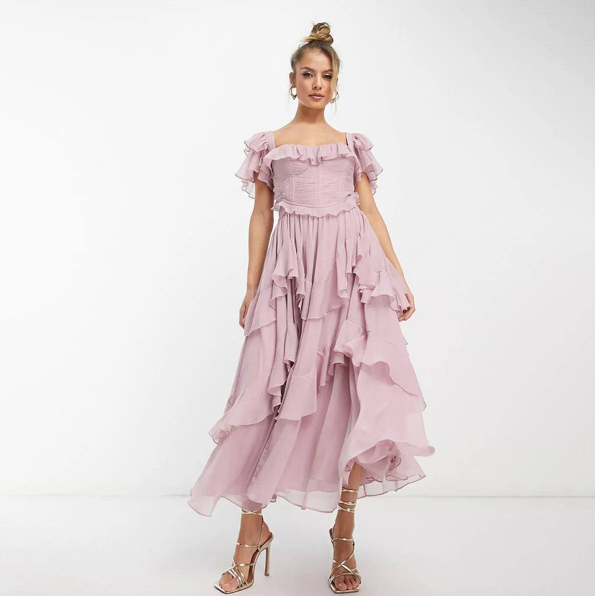 Valery - Modisches langes Kleid mit Rüschen für Partys