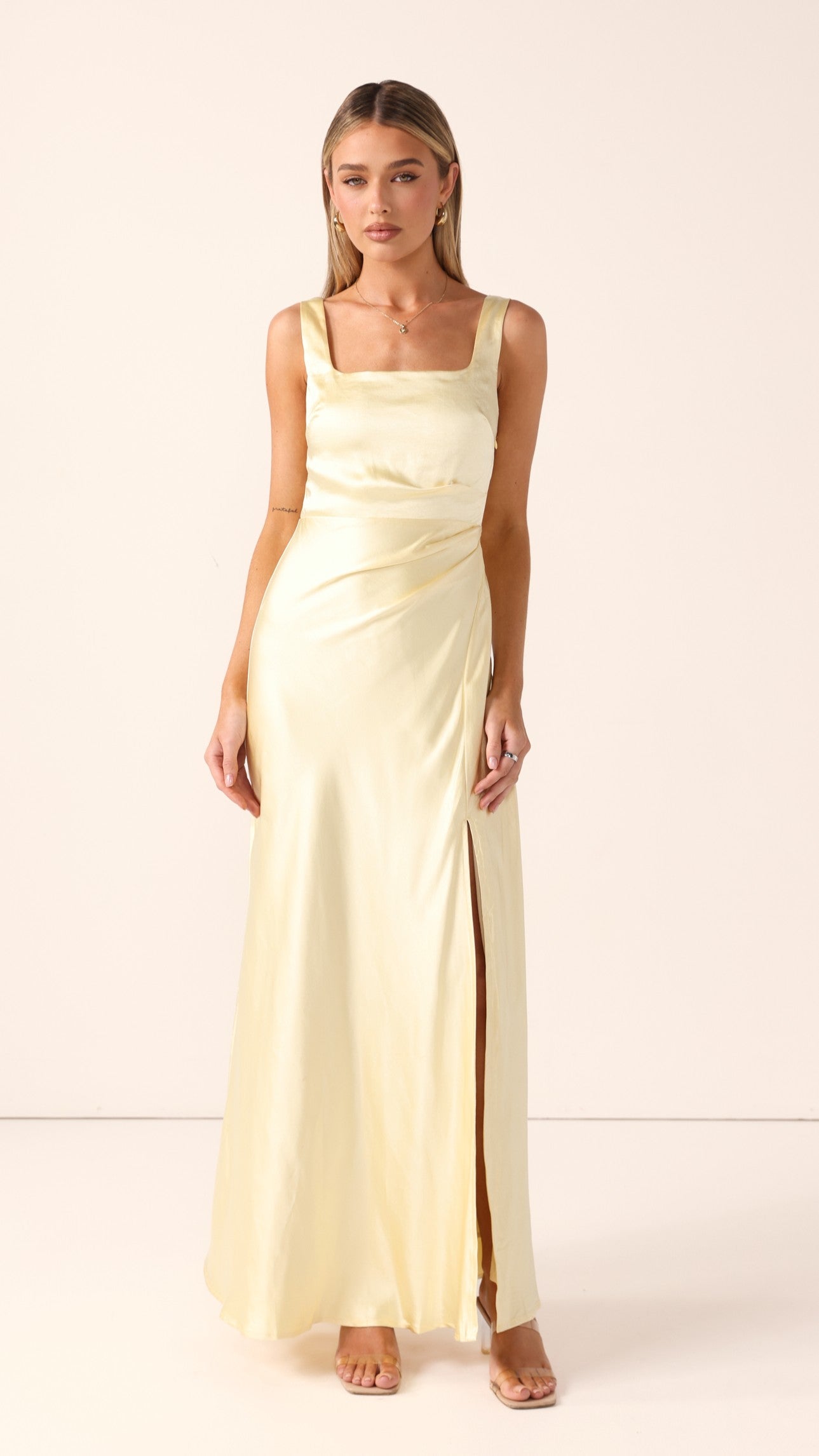 Elegantes langes Kleid mit quadratischem Ausschnitt für Damen – Alina
