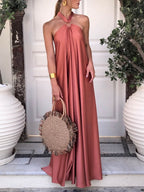 Emilia - Sommerkleid aus Satin mit Halfterkragen und ausgestelltem Schnitt