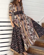 Beatrix - Kleid mit elegantem Retro-Stil und Blumen