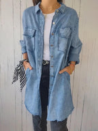 Jeansjacke in leichter Ausführung mit Reverskragen und langen Ärmeln