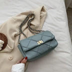Gesteppte Tasche mit Kette - Noelia