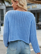 Strickjacke in leichter Ausführung mit V-Ausschnitt und Knopfverschluss