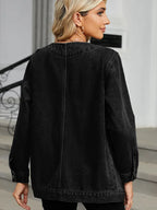 Jeansjacke mit V-Ausschnitt, Knopfverschluss und Taschen