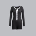 Melanie - Langärmliger Playsuit mit Kontrastbesatz und Knopfleiste