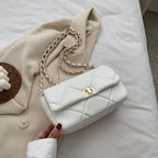 Gesteppte Tasche mit Kette - Noelia