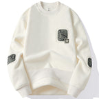Herrenpullover mit Rundhalsausschnitt und dekorativen Patches - Bjornik