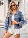 Jeansjacke im Used-Look mit Perlendetails und lockerer Passform