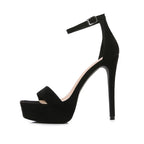 Damenschuhe mit Plateau und Knöchelriemen - Cyrielle
