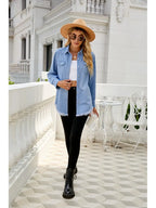 Jeanshemdjacke im Used-Look in leichter Ausführung mit Knopfverschluss