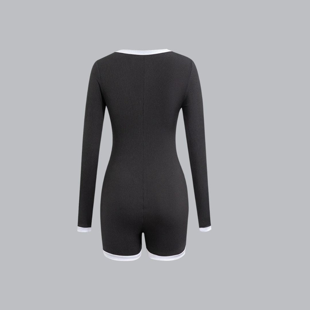 Melanie - Langärmliger Playsuit mit Kontrastbesatz und Knopfleiste