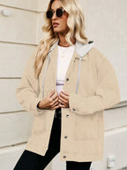 Jeansjacke im Oversize-Schnitt mit Knopfverschluss und Taschen