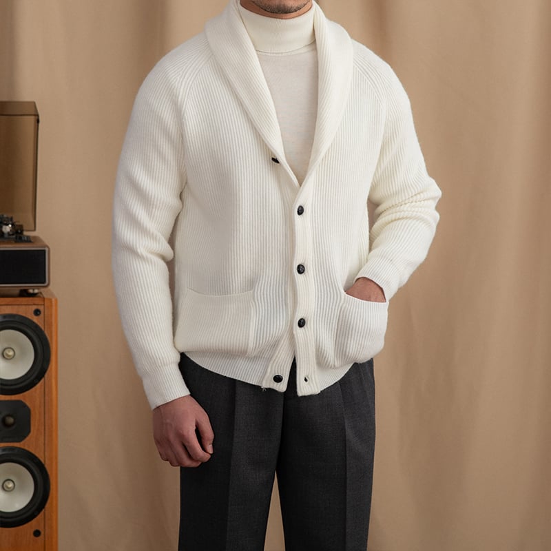 Elegante Herrenstrickjacke mit klassischem Revers - Davide