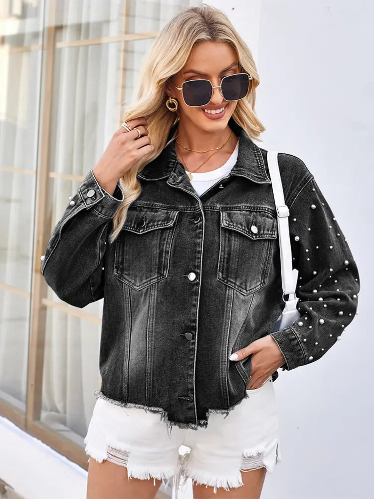 Jeansjacke im Used-Look mit Perlendetails und langen Ärmeln