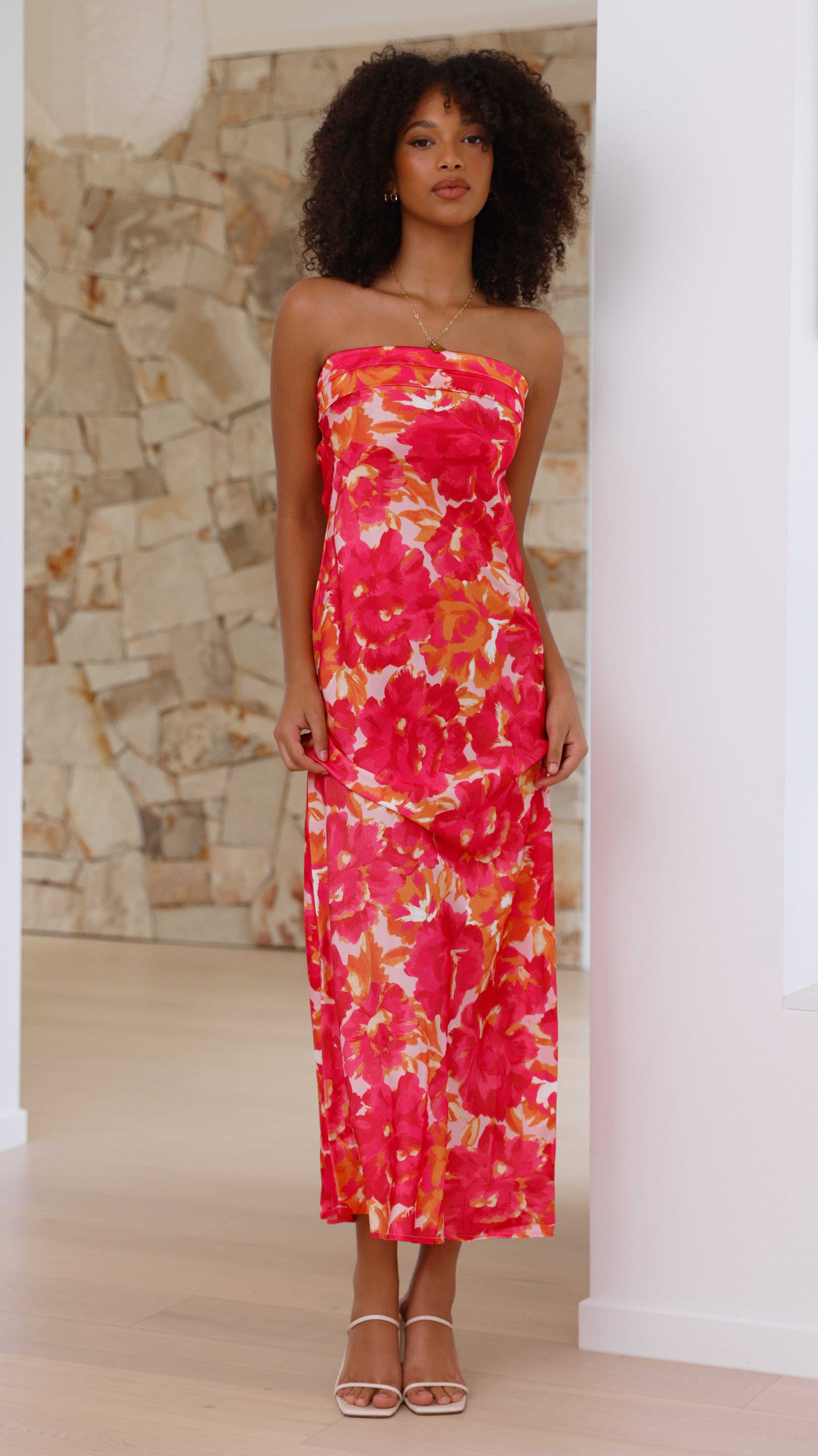Langes, trägerloses Blumenkleid für Damen – Kaia
