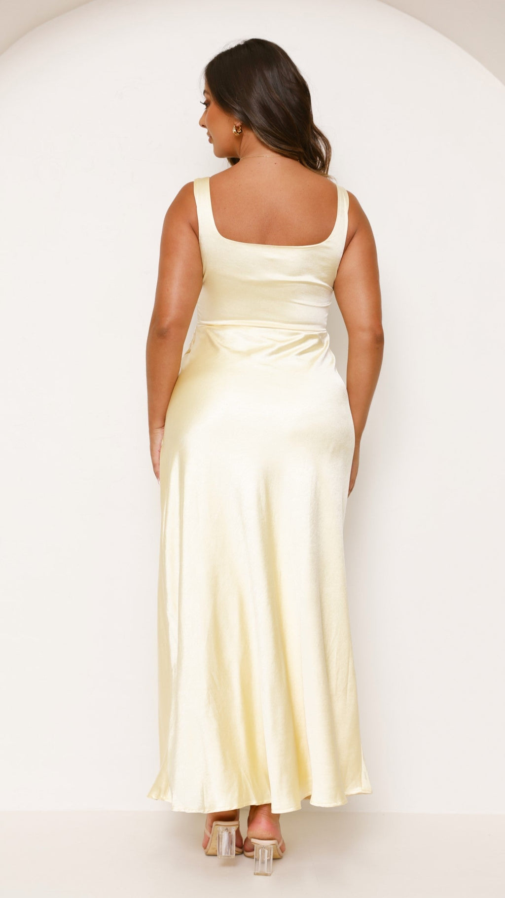 Elegantes langes Kleid mit quadratischem Ausschnitt für Damen – Alina