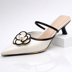 Damen Slingback-Schuh mit niedrigem Absatz und applizierter Blume - Vivienne