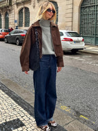 Wildlederjacke in leichter Ausführung mit Knopfverschluss und Taschen