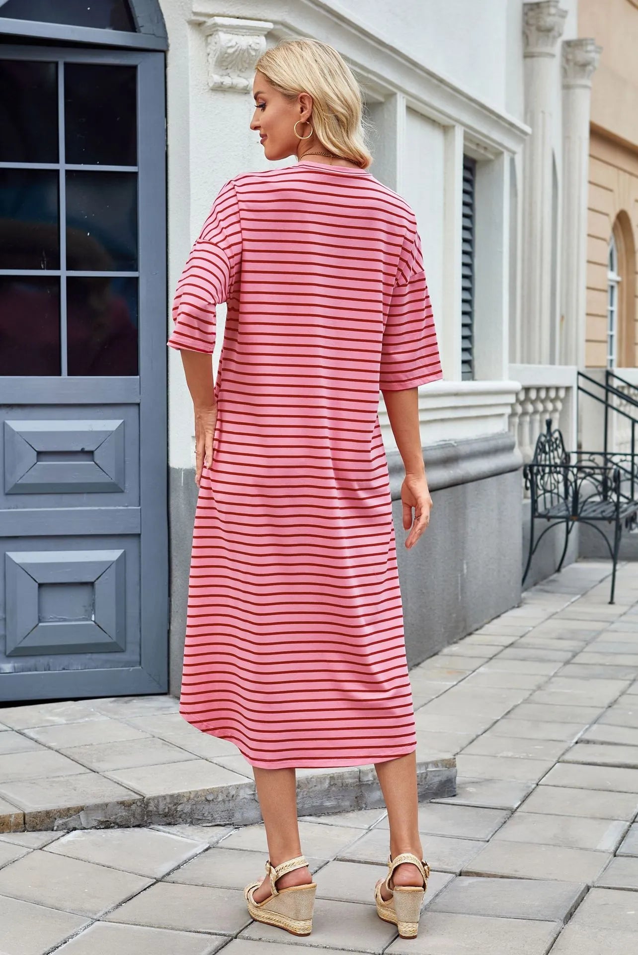 Lorena - Lässiges Sommerkleid mit Streifen für Frauen