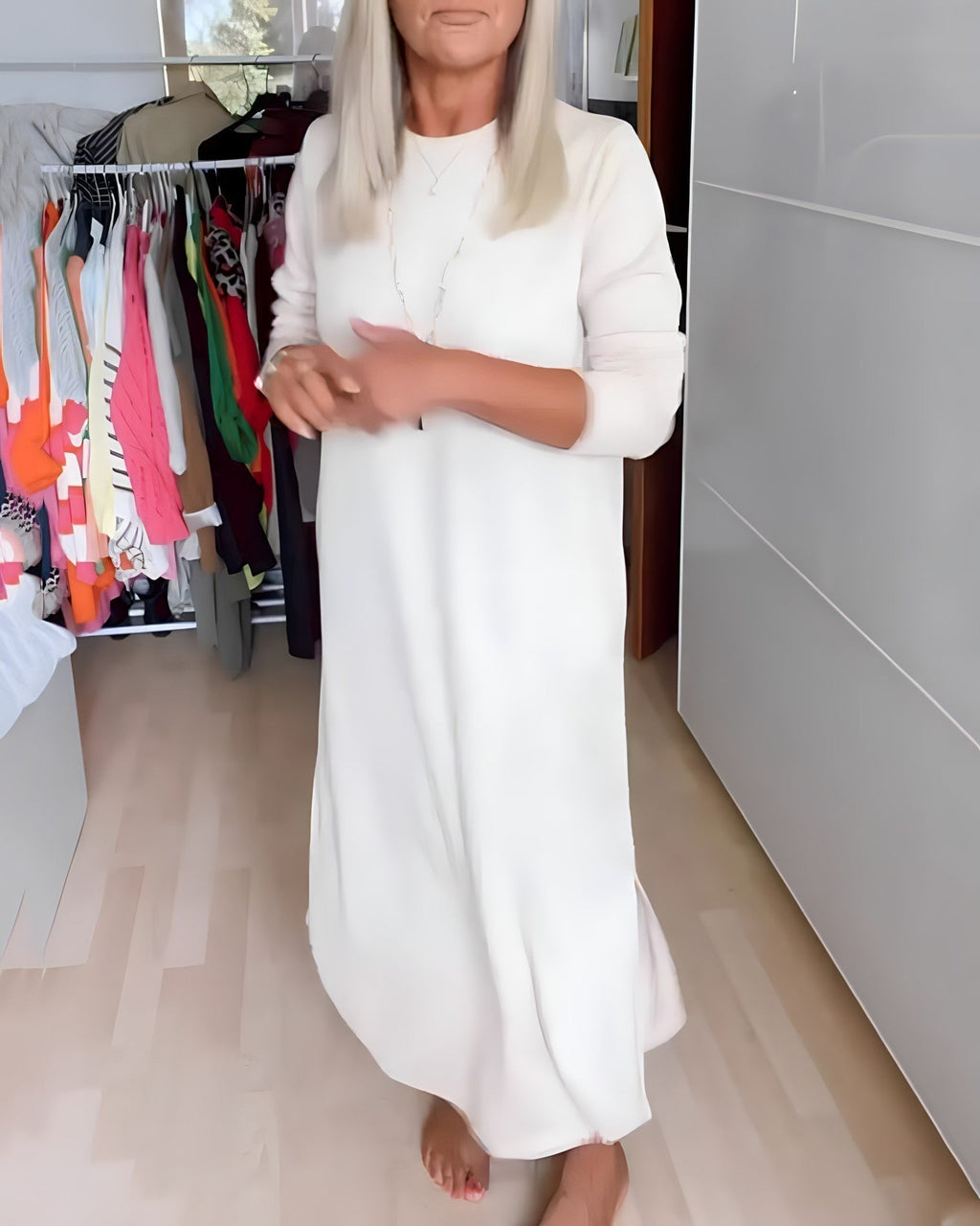 Gigi - Kleid mit Rundhalsausschnitt und lässigem Schnitt