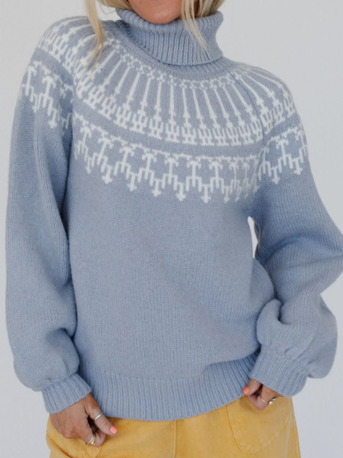 Clarice - Langärmeliger Pullover mit kontrastierendem Rollkragen