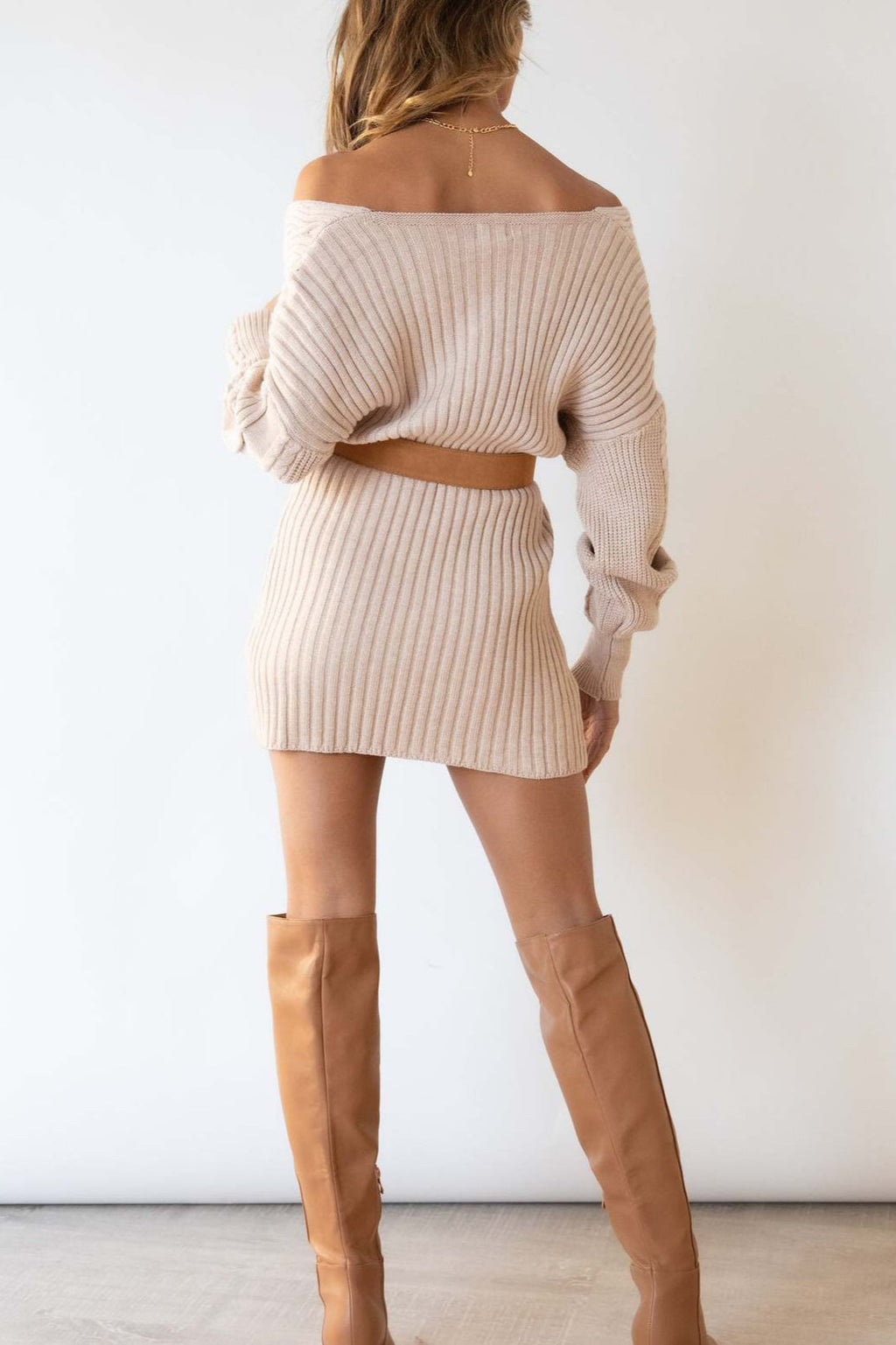 Damen Strickkleid mit überkreuztem Ausschnitt - Ragnheidr