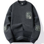 Herrenpullover mit Rundhalsausschnitt und dekorativen Patches - Bjornik