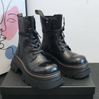 Kurze Damenstiefel mit fester Sohle und seitlichem Reißverschluss - Elviora