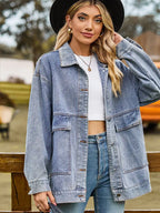 Jeansjacke im Oversize-Schnitt mit Knopfverschluss und Taschen