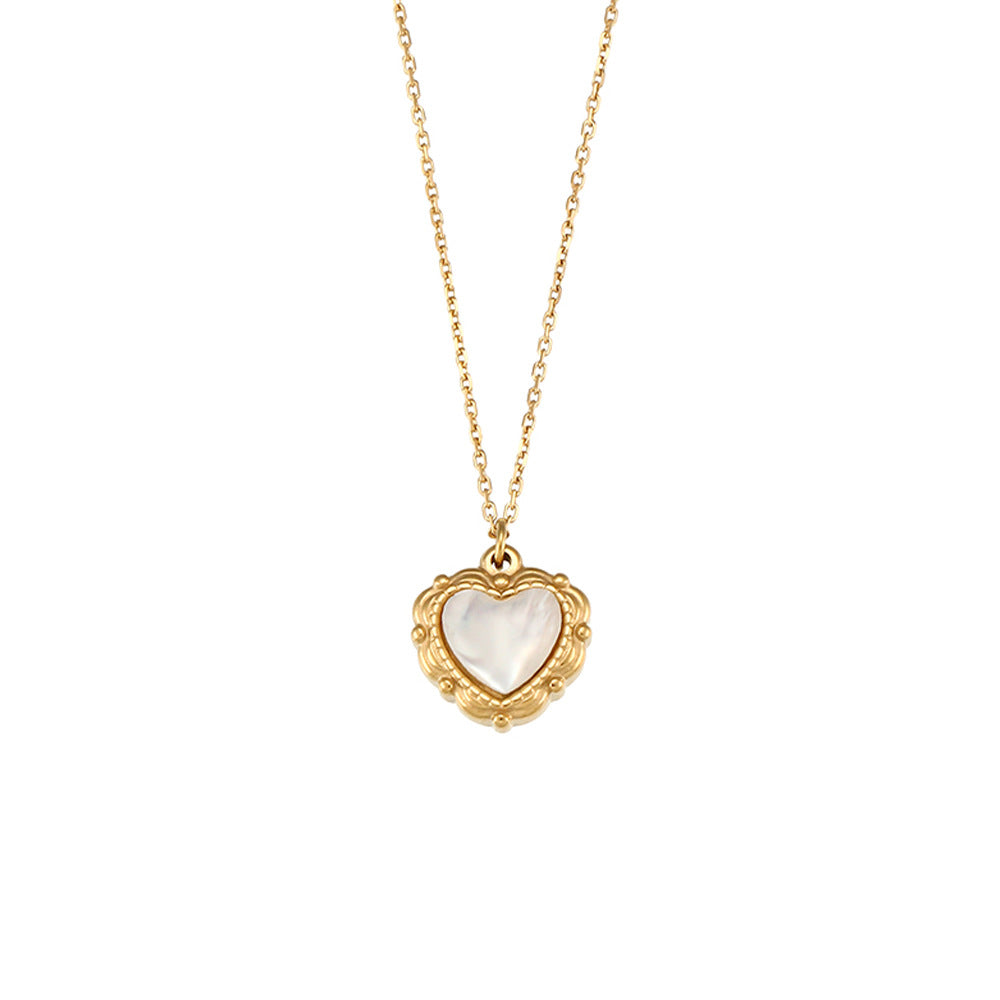 Damen-Halskette mit Herz-Anhänger und feiner Kette