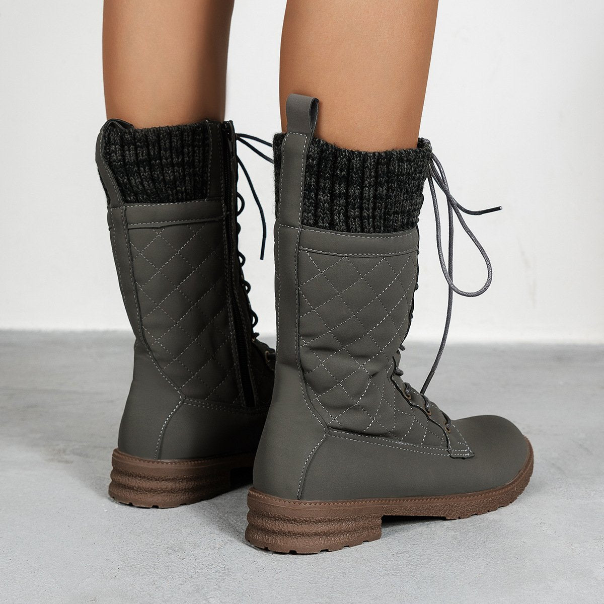 Gepolsterte hohe Damenstiefel - Irina