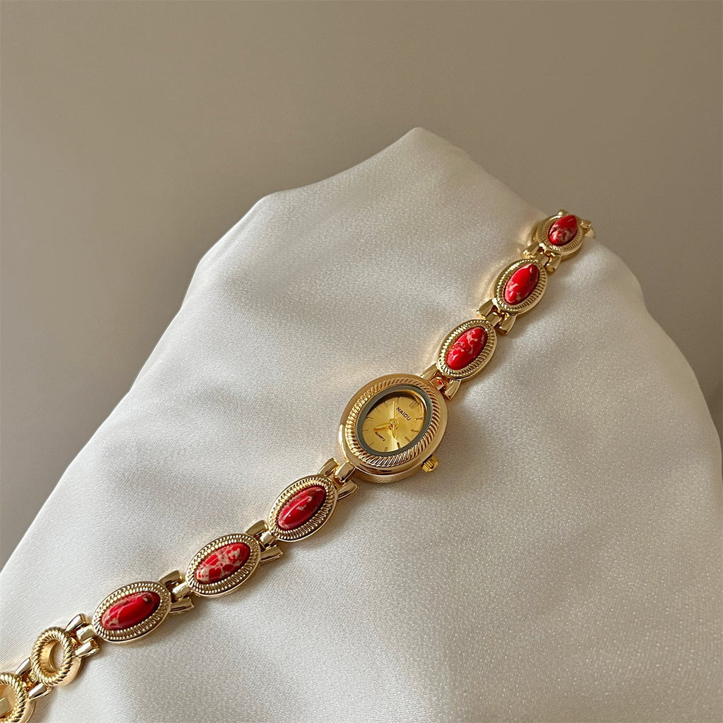 Damenschmuck Armbanduhr mit ovalem Detail - Alviera