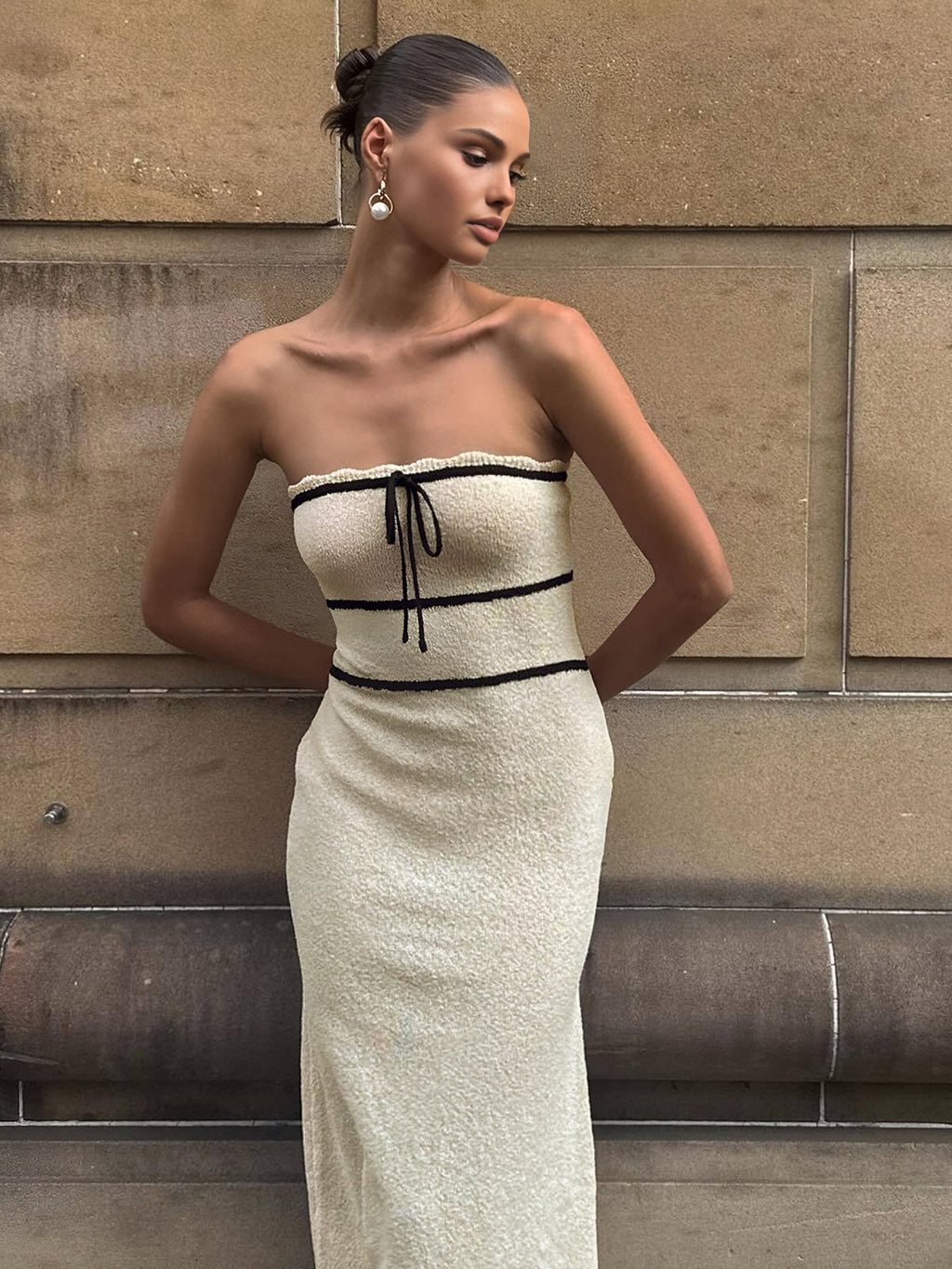 Ruby - Geknotetes Röhren-Midi-Pulloverkleid