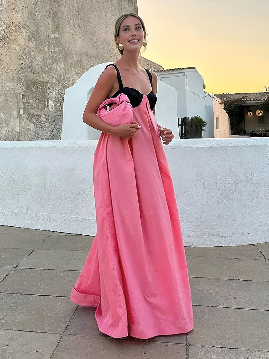 Bárbara - Langes Kleid mit BH-Träger und Spaghettiträgern