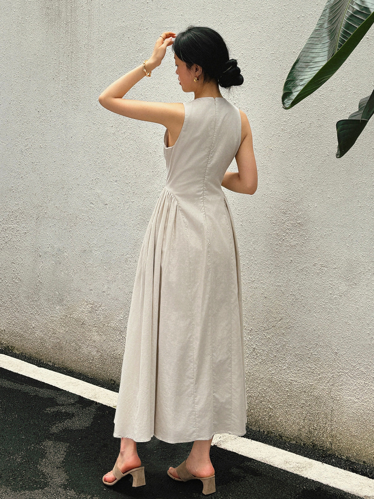 Hilary - Bohemio Langes Kleid mit Ausschnitt
