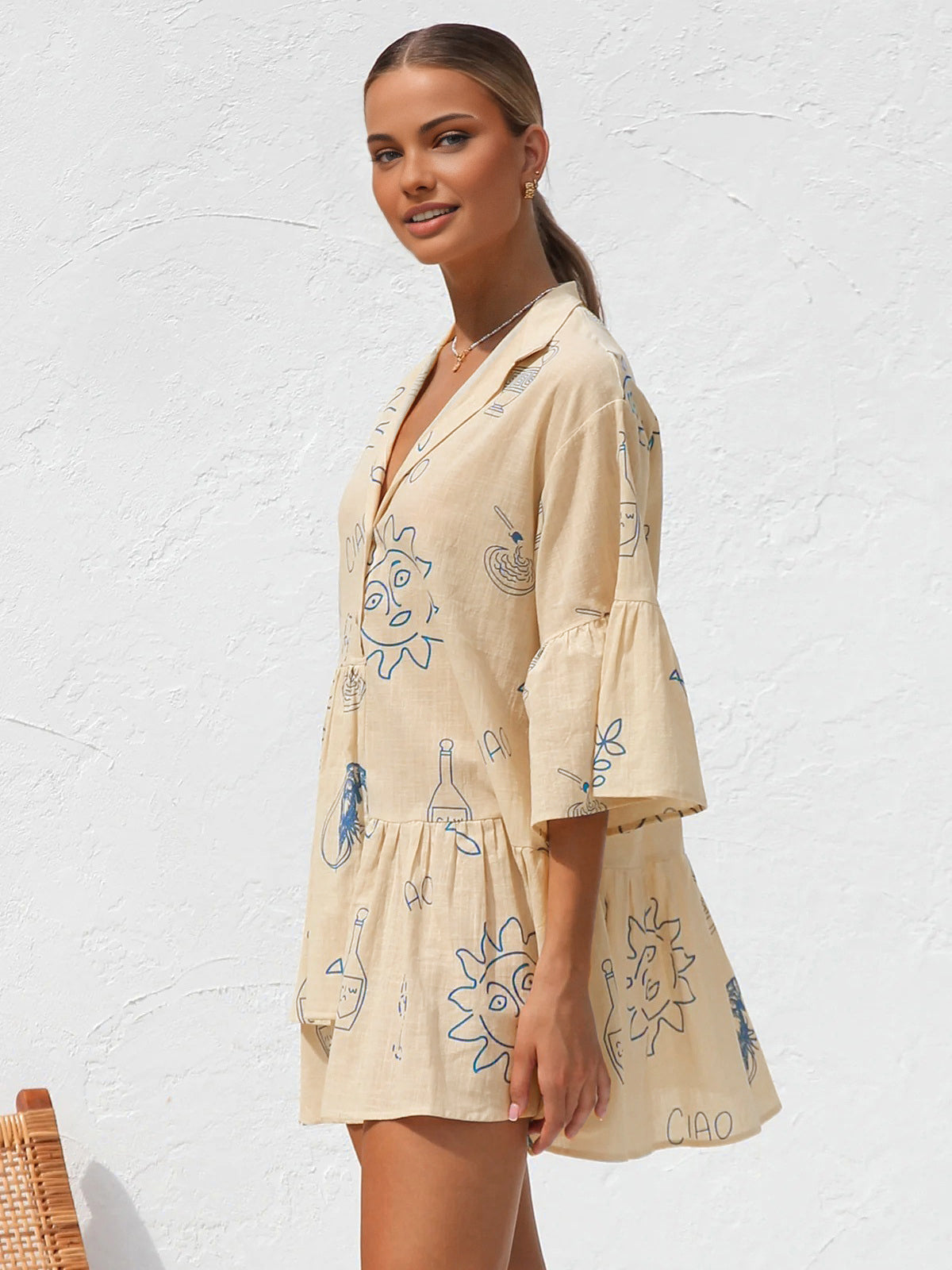 Millie - Kurzes Kleid mit Sonnenaufdruck in Übergröße