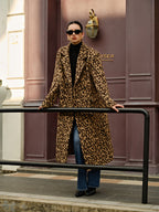 Lang geschnittener Leoparden-Trenchcoat für Damen im urbanen Stil - Svea