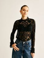 Hannah - Halbtransparentes T-Shirt mit floraler Spitzenstickerei und Rundhalsausschnitt