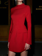 Sabina - Minimalistisches einfarbiges Kleid mit Rundhalsausschnitt