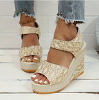Nina - Die klassische Keilsandalette