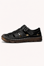 Geschlossene Herrensandalen mit Klettverschluss und dicker Sohle – Oskar