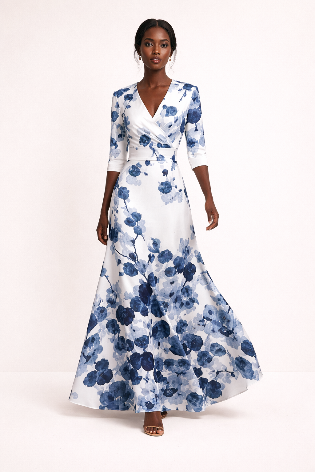 Lässiges bedrucktes Maxikleid mit Dreiviertel-Ärmeln und V-Ausschnitt - Belvara