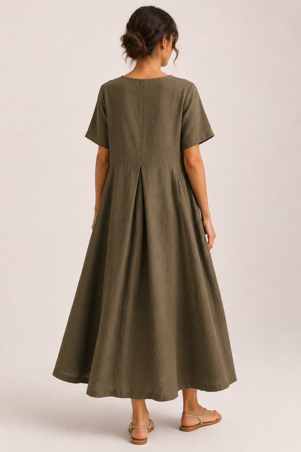 Langes Oversize-Kleid für Damen mit kurzen Ärmeln und Taschen – Gesine