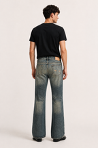 Herren-Jeans im Slim-Fit-Schnitt mit Flare-Bein und Vintage-Waschung – Henrik