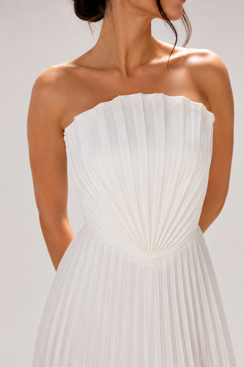 Langes, trägerloses, plissiertes Abendkleid für Damen – Tomiris