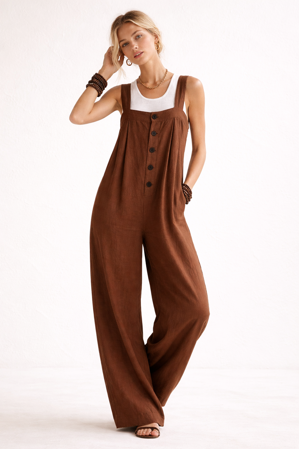 Langer Jumpsuit mit breiten Trägern und Knöpfen vorne für Frauen - Corinna
