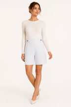 Hochgeschlossene Damen-Shorts mit seitlichen Knöpfen - Maren