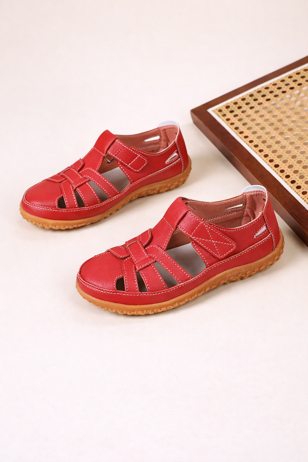 Geschlossene Zehensandalen für Damen - Laret