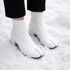 Damenstiefelette mit geteilter Spitze und Absatz - Yalneth